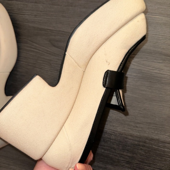 Charles and Keith shoes - Picture 7 of 7